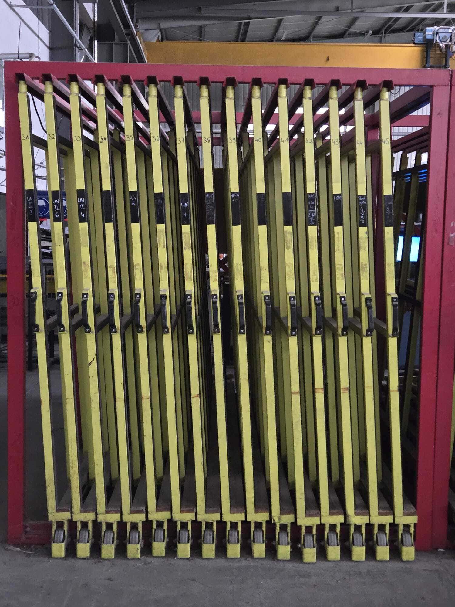 Glaslagerregal / links neigend Metall-Anlagenbauer L.R. – Bild 2