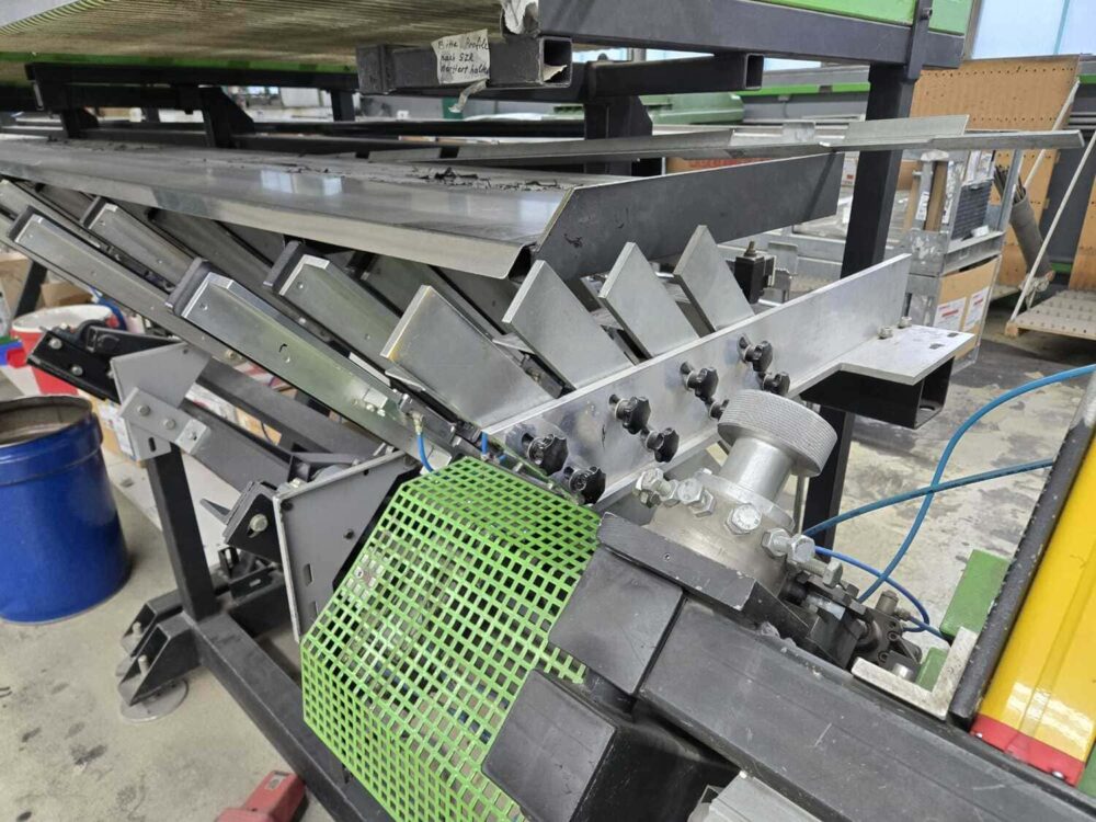 Automatische Rahmenbiegeanlage Lisec BSV-45 – Bild 6