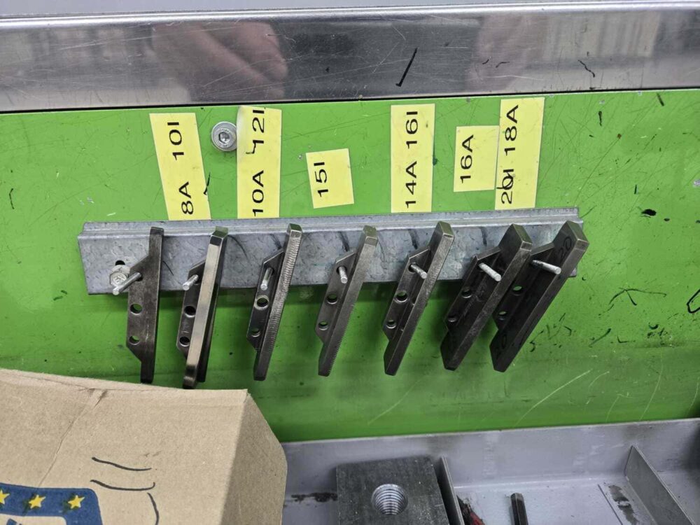 Automatische Rahmenbiegeanlage Lisec BSV-45 – Bild 8