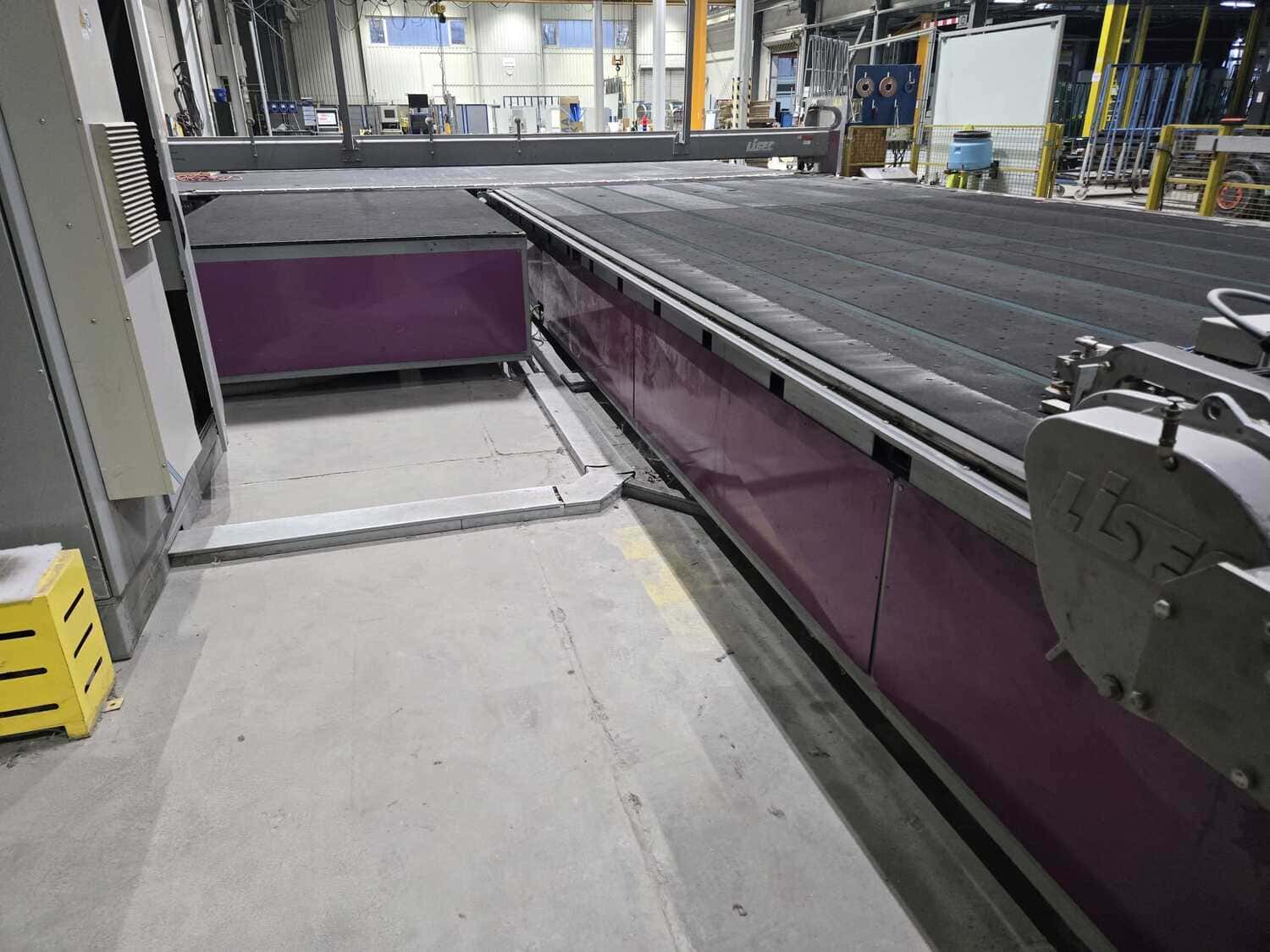 VSG-Schneideanlage Lisec VB-60 – Bild 2