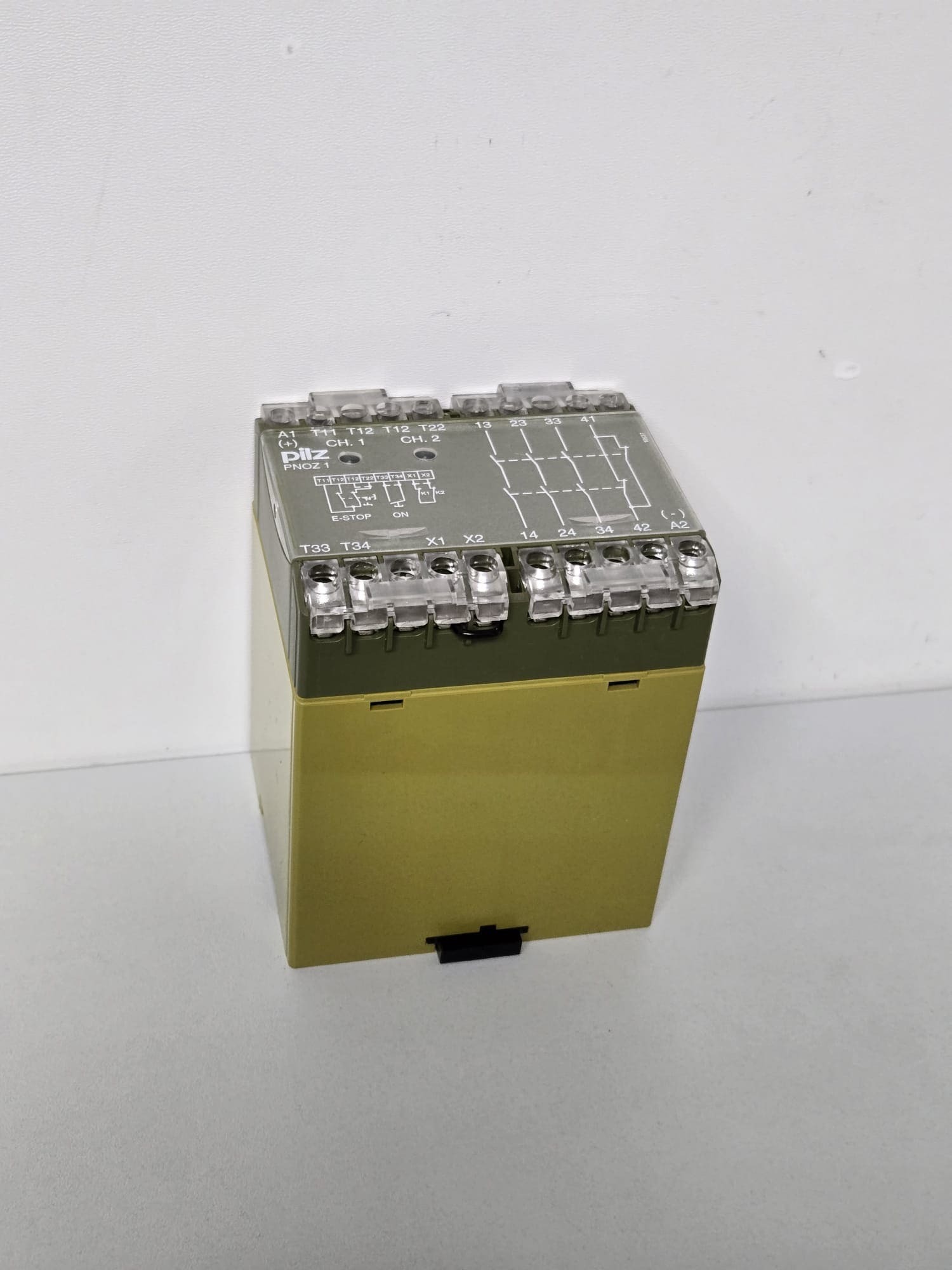 Sicherheitsschaltgerät Pilz PNOZ1 24VDC 3S10 – Bild 3