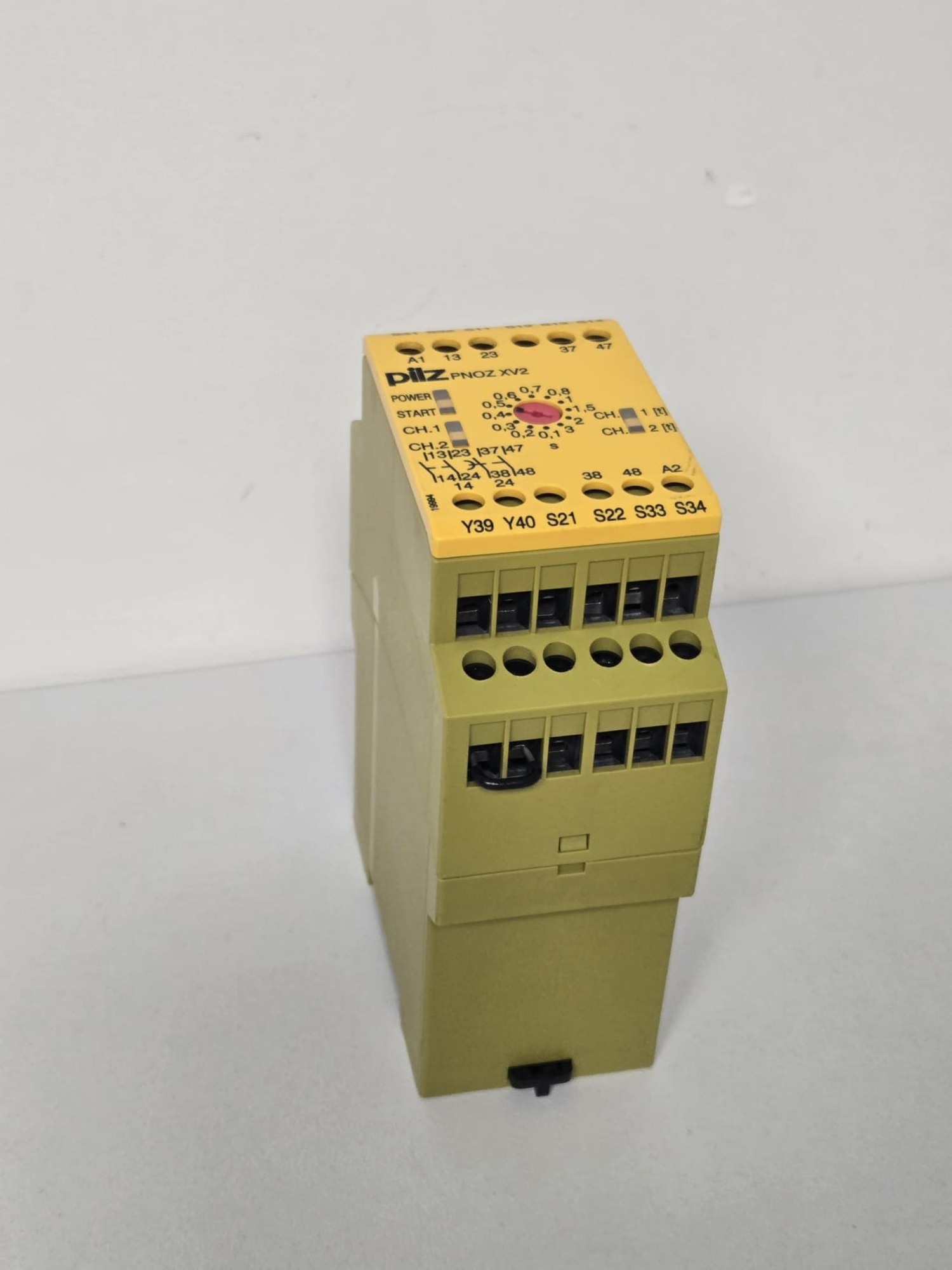 Sicherheitsschaltgerät Pilz PNOZ XV2 3/24VDC 2n/ot – Bild 3