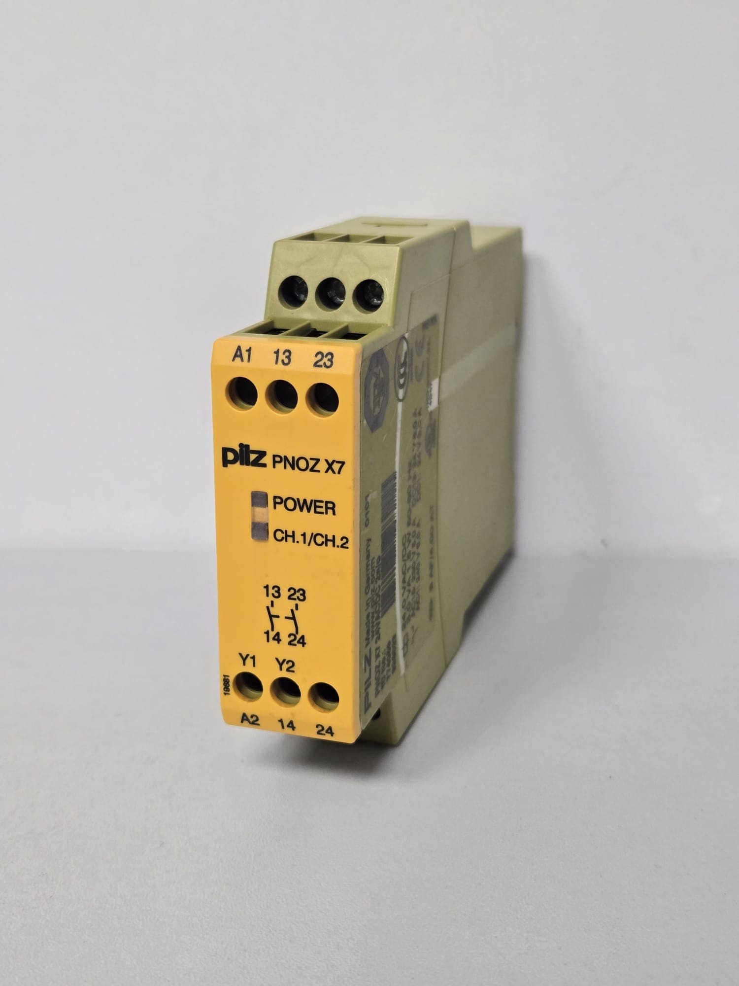 Sicherheitsschaltgerät Pilz PNOZ X7 24VAC DC 2n/o