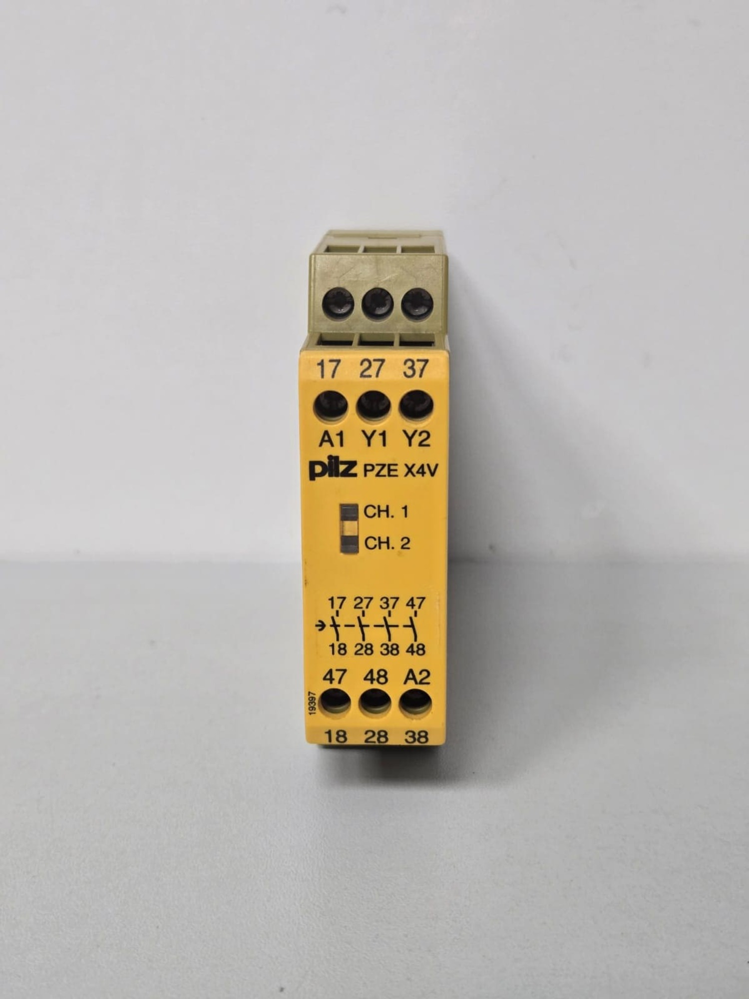 Sicherheitsschaltgerät Pilz PZEX4V – Bild 2