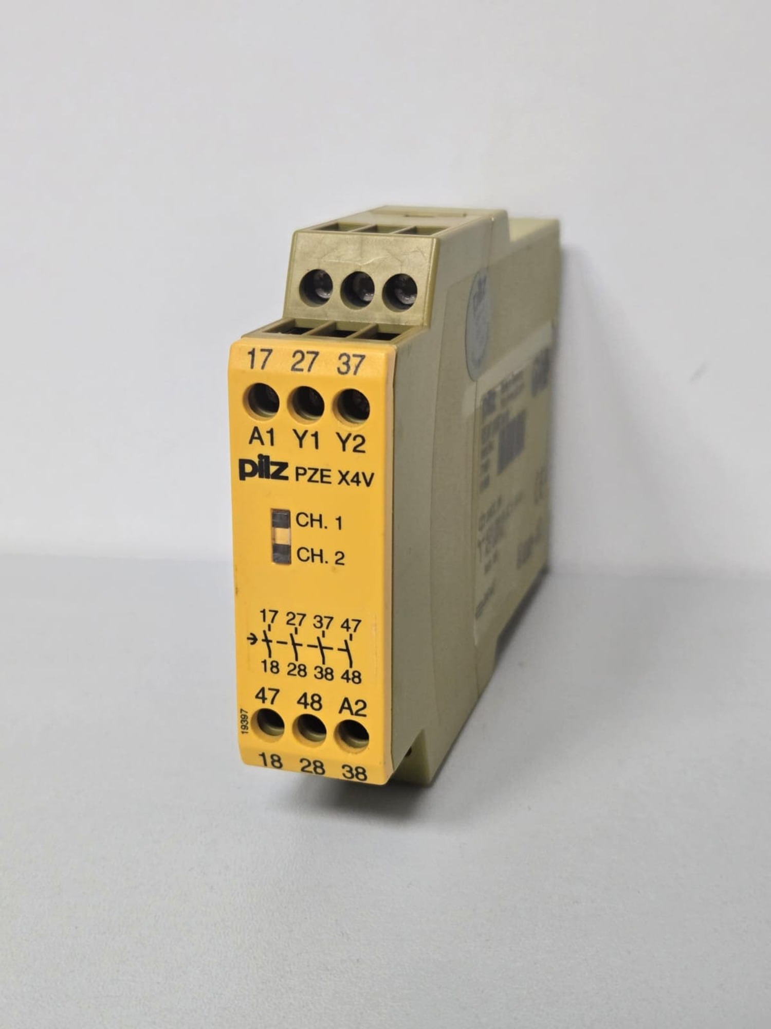 Sicherheitsschaltgerät Pilz PZEX4V