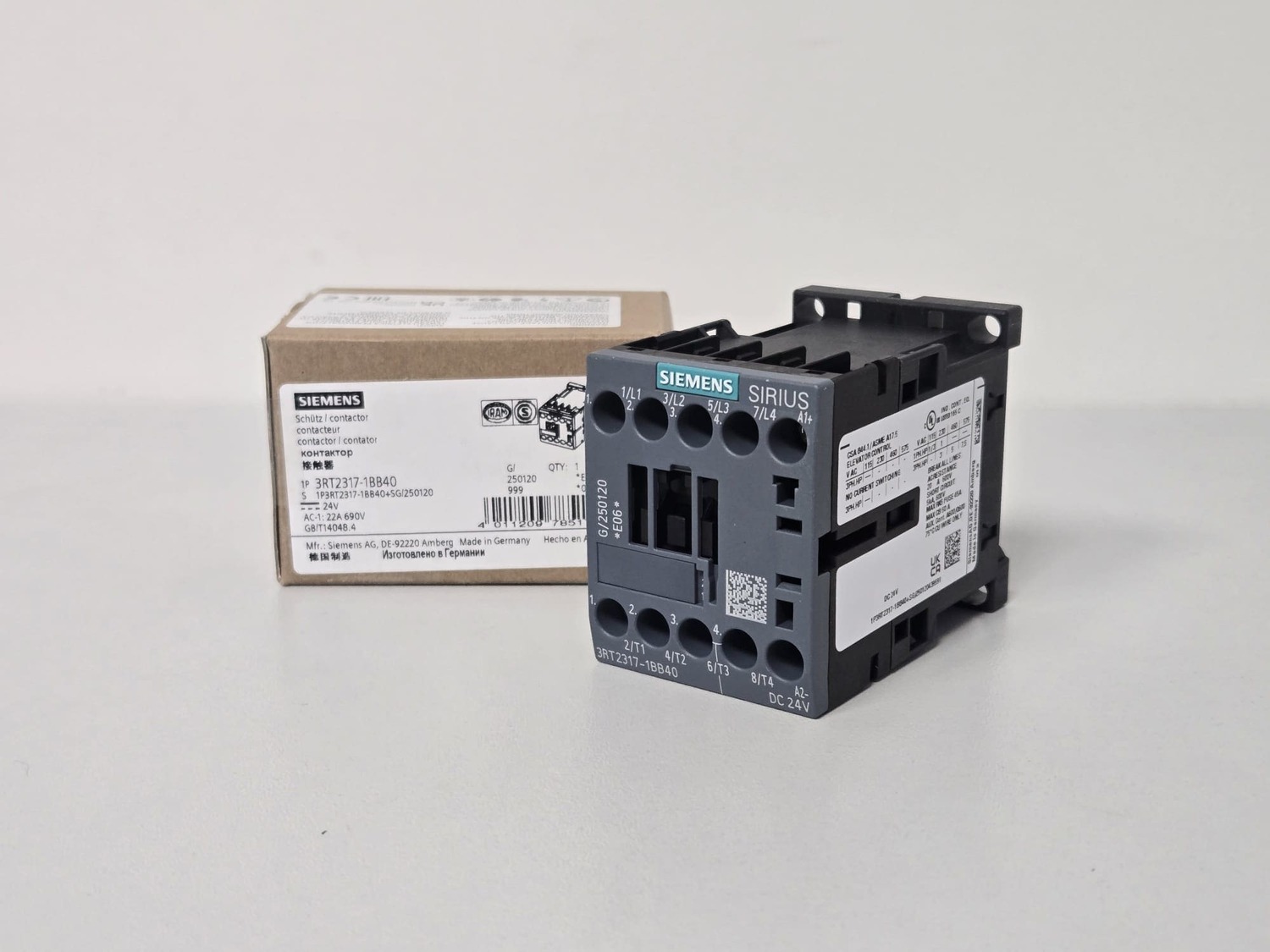 Contactor Siemens 3RT2317-1BB40 - Image 2