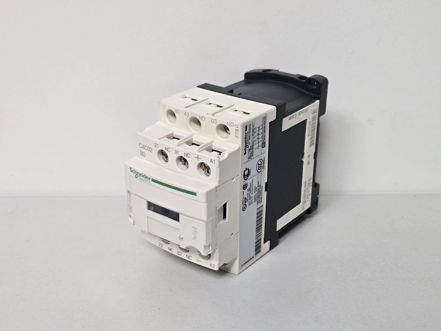 Schütz Schneider Electric CAD32BD – Bild 2