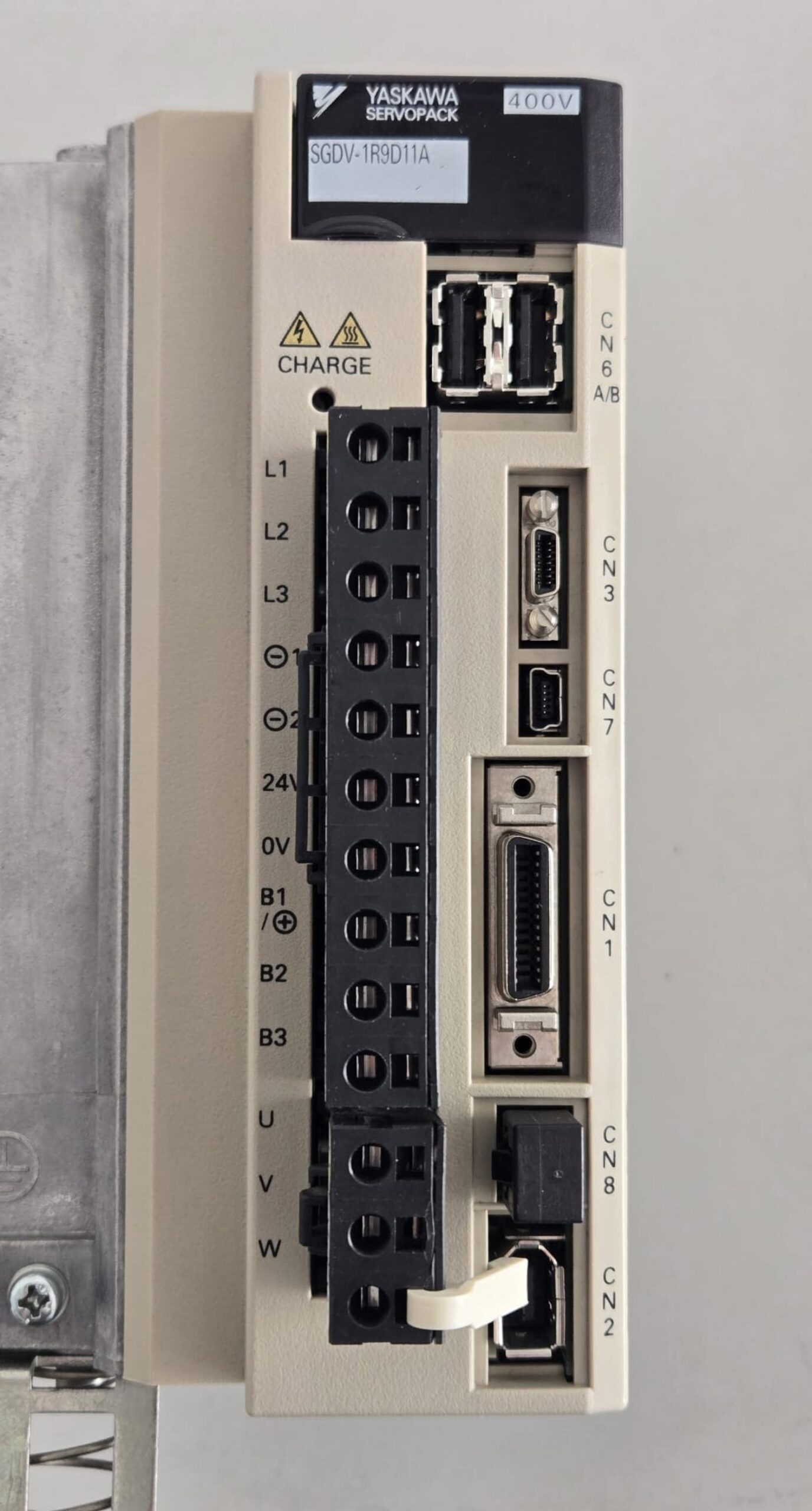 Wechselrichter OMRON SGDV-1R9D11A – Bild 4