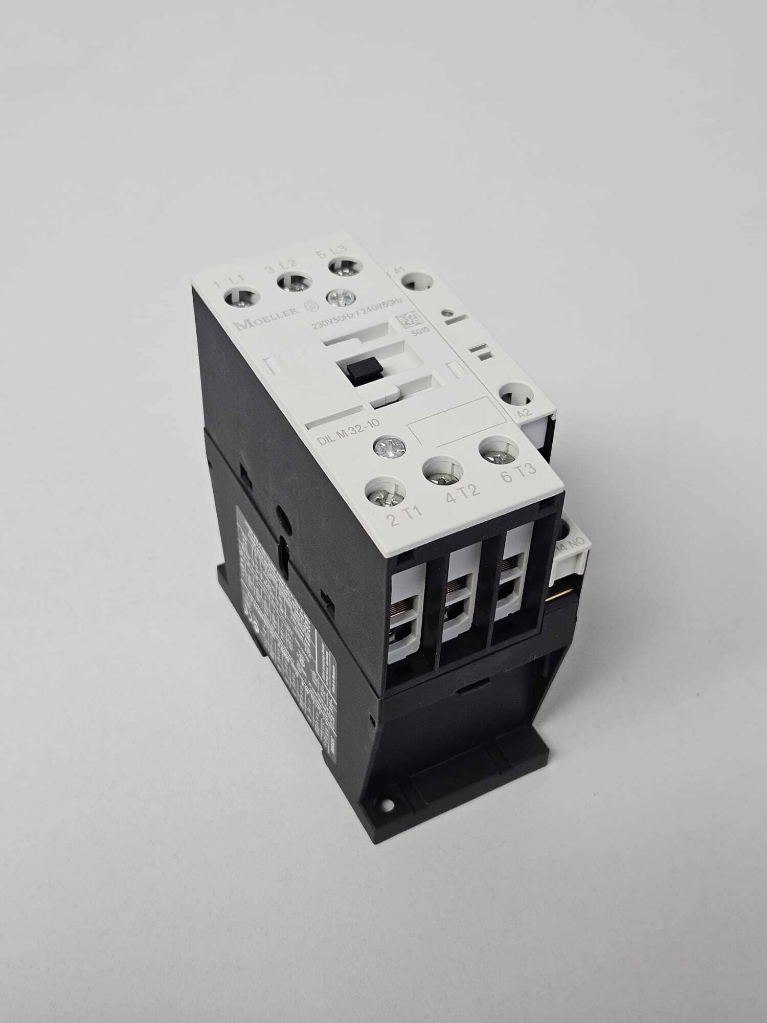 Power switch Moeller DILM 32-10 - Image 3