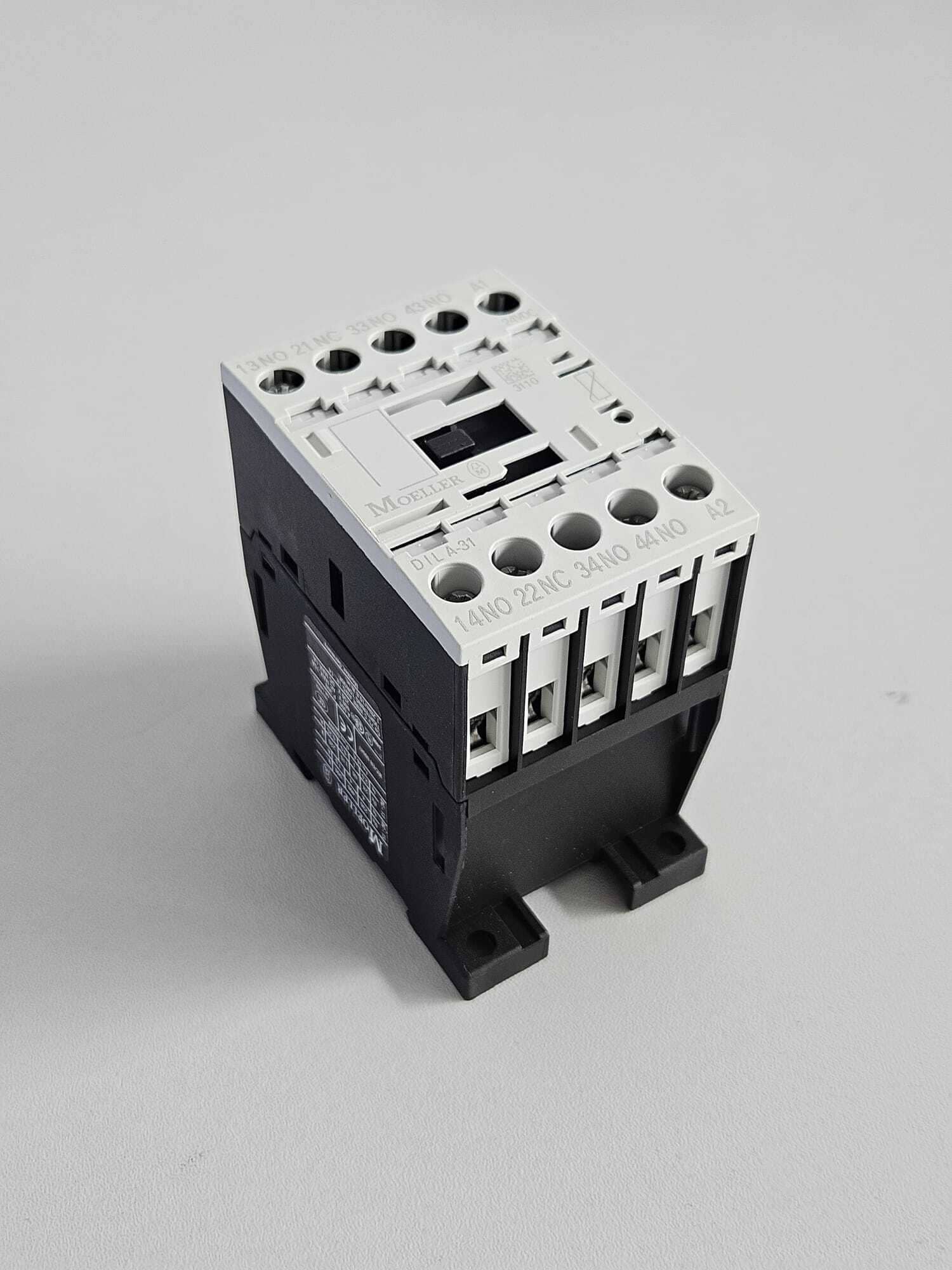 Auxiliary switch Moeller DILA-31-24VDC - Image 2