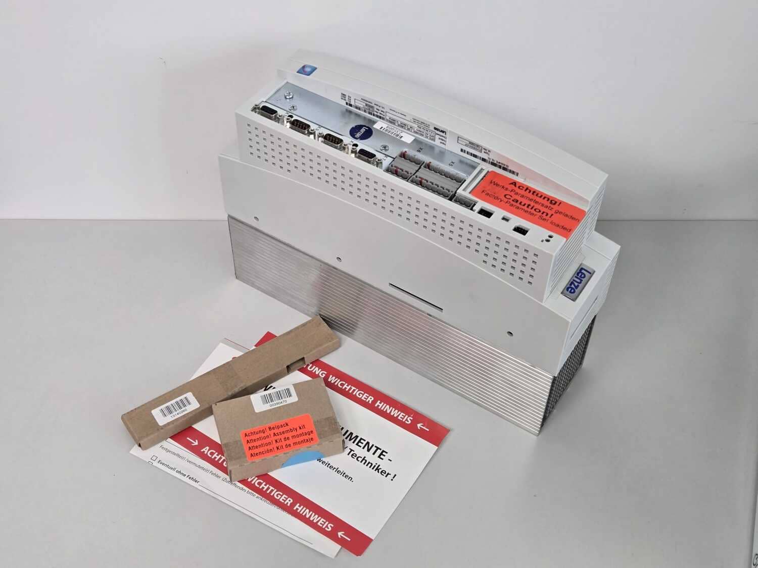 Frequency converter Lenze EVS 9324-EP - Image 4