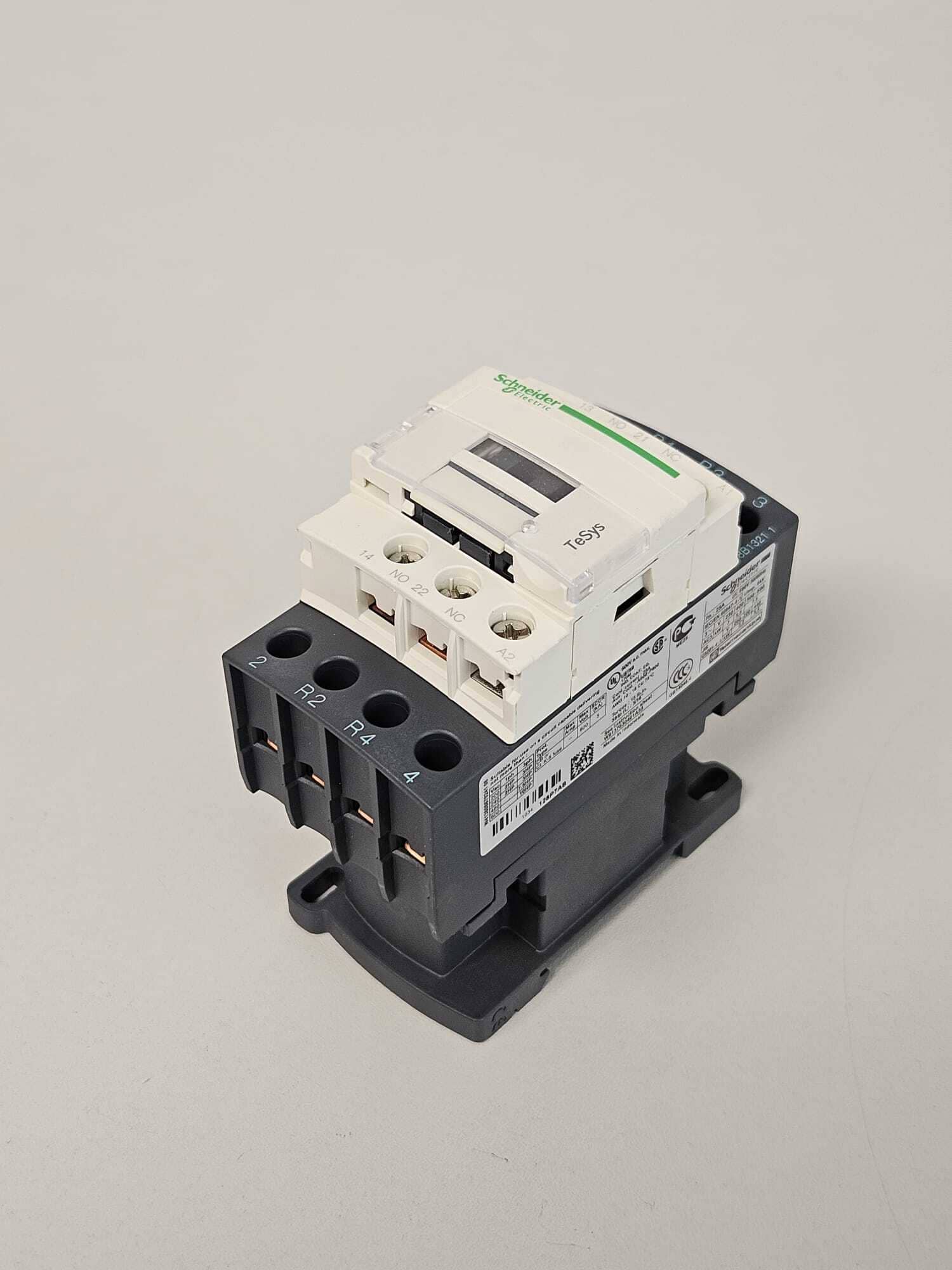 Schneider Electric LC1D128P7 Contactor - Image 4