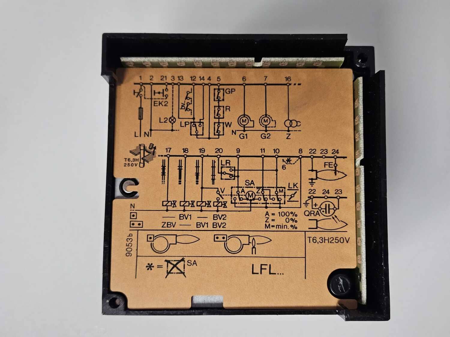 Control unit LANDIS & GYR LFL 1.322 - Image 2