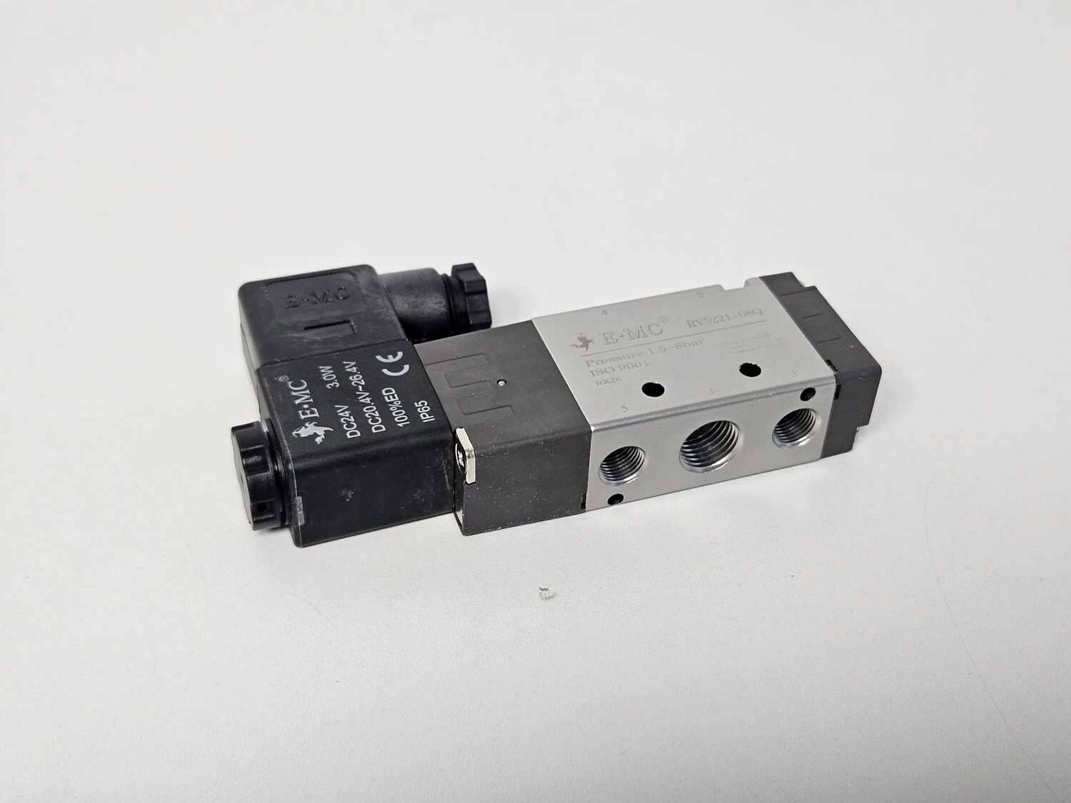 Pneumatic solenoid valve EMC RV5221-08QE4B - Image 2