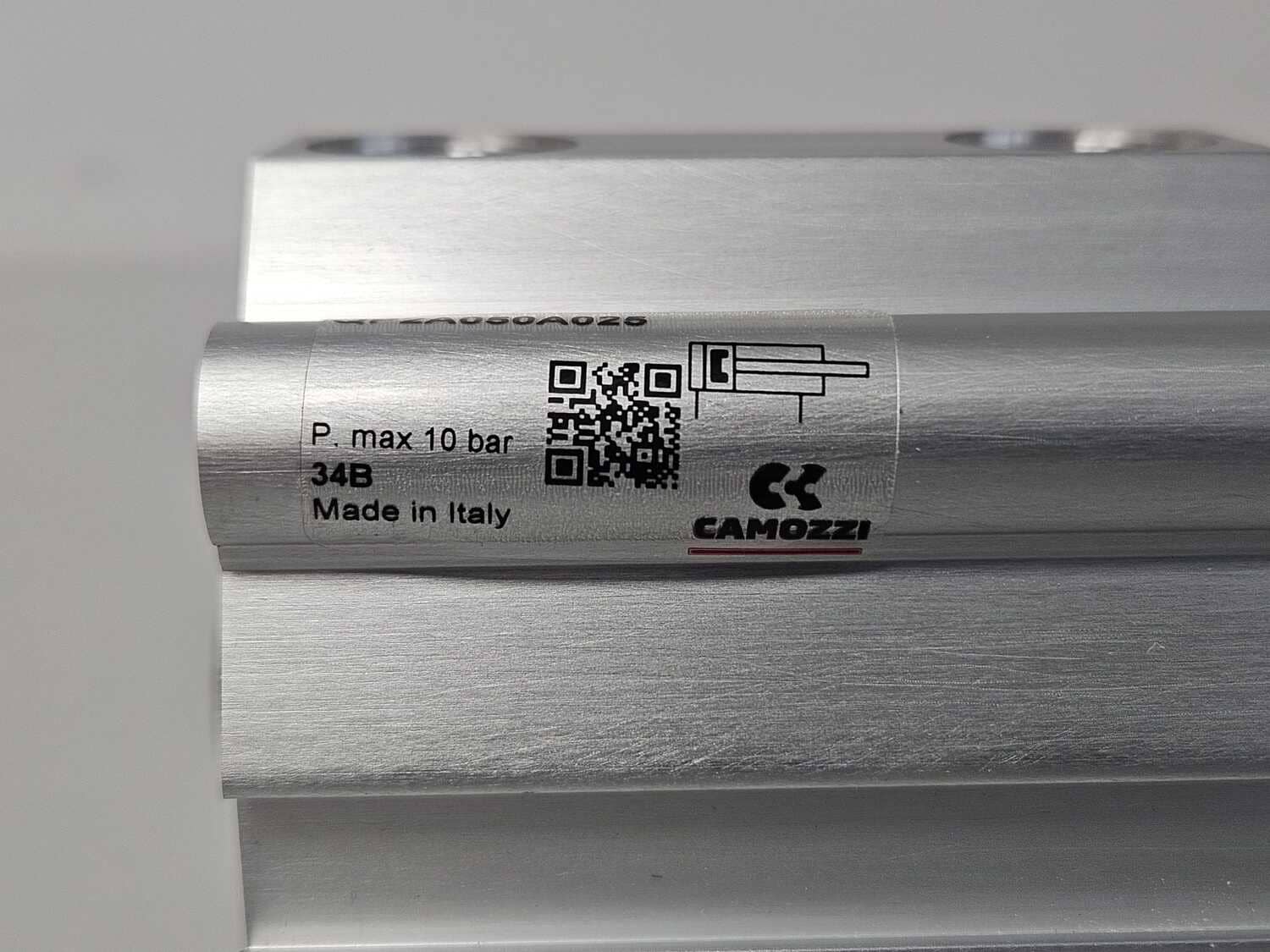 Pneumatic cylinder Camozzi QP2A050A025 - Image 5