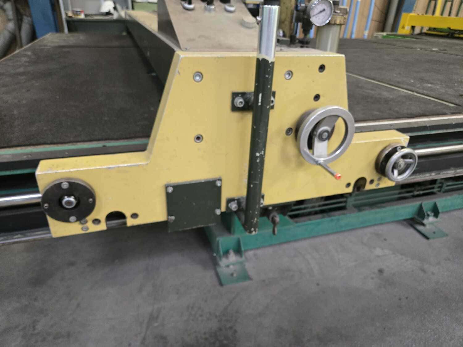 Halbautomatisch Glas Schneidetisch Hegla – Bild 3