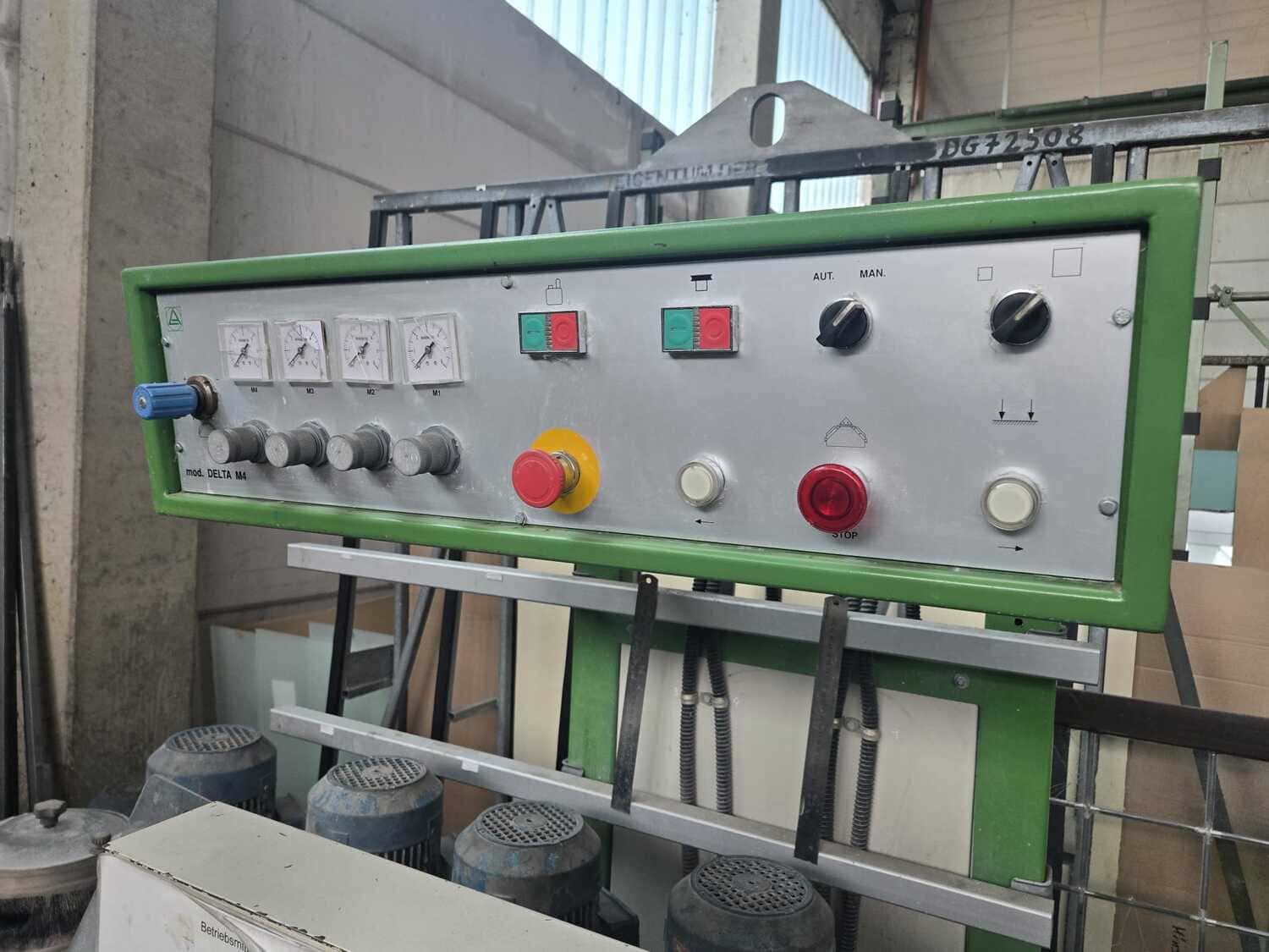Automatische Rundeckenschleifmaschine Lattuada DELTA M4 – Bild 4